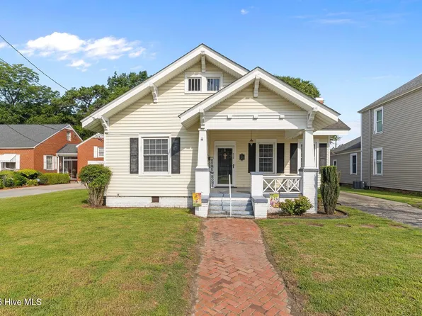 313 N Breazeale Avenue, Mount Olive, NC 28365