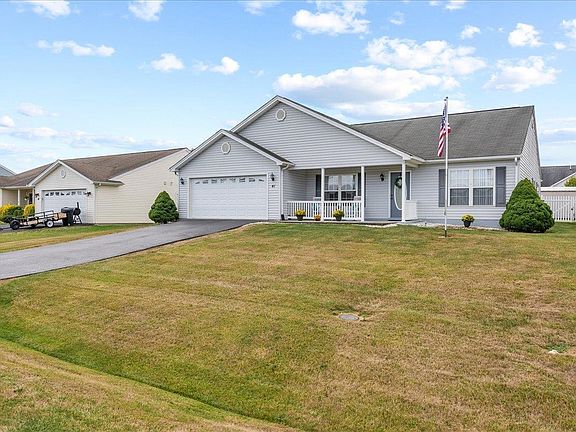 3rd image of 41 Carrollton Ct