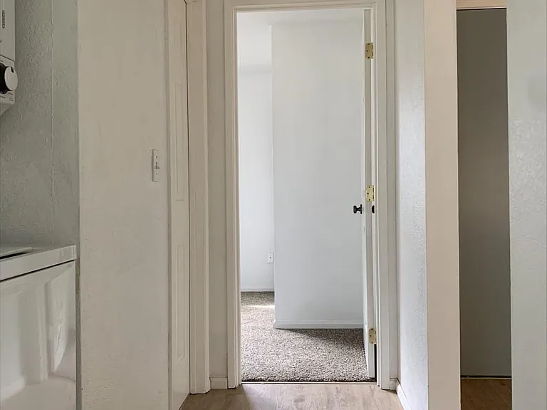 9117 Meridian Pl NE — Photo 9