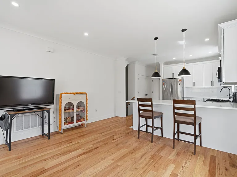 31 Patterson St #1 — Photo 5