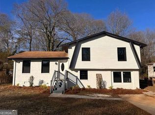 2688 Heritage Ln, Morrow, GA