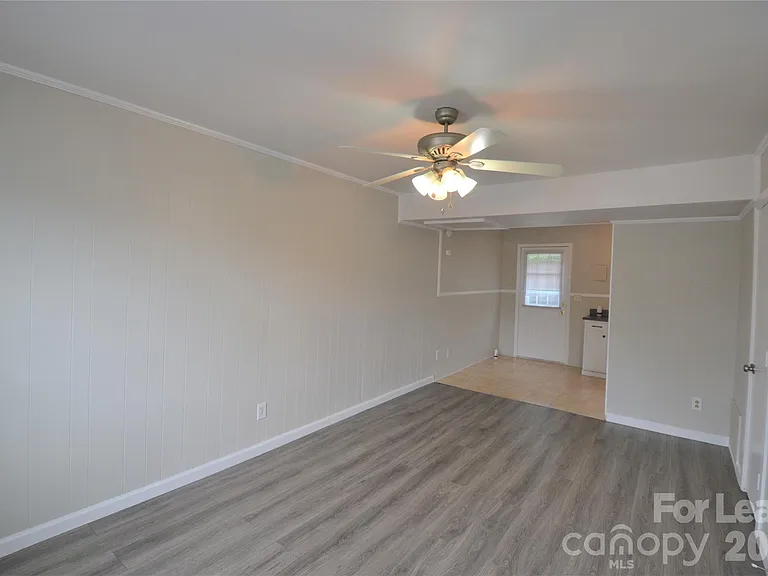 106 Durham Rd — Photo 5