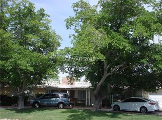521 Park Way E, Las Vegas, NV 89106