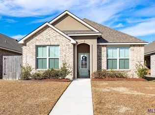 1118 Foxtail Dr, Baton Rouge, LA 70820