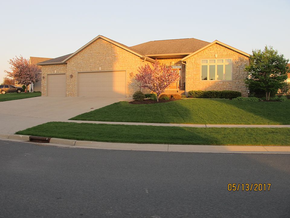 2nd image of 606 13th Ave NW