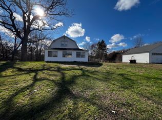 534 S West St, Feeding Hills, MA 01030