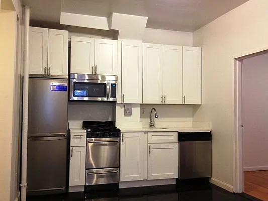 Rented by REAL New York | media 11