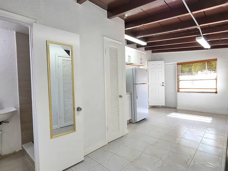 617 NE 8th Ave — Photo 22