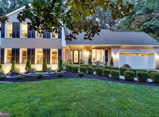 11108 Lochinver Ln, Oakton, VA 22124