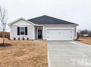 21 Rolling Field Dr, Fuquay Varina, NC 27526