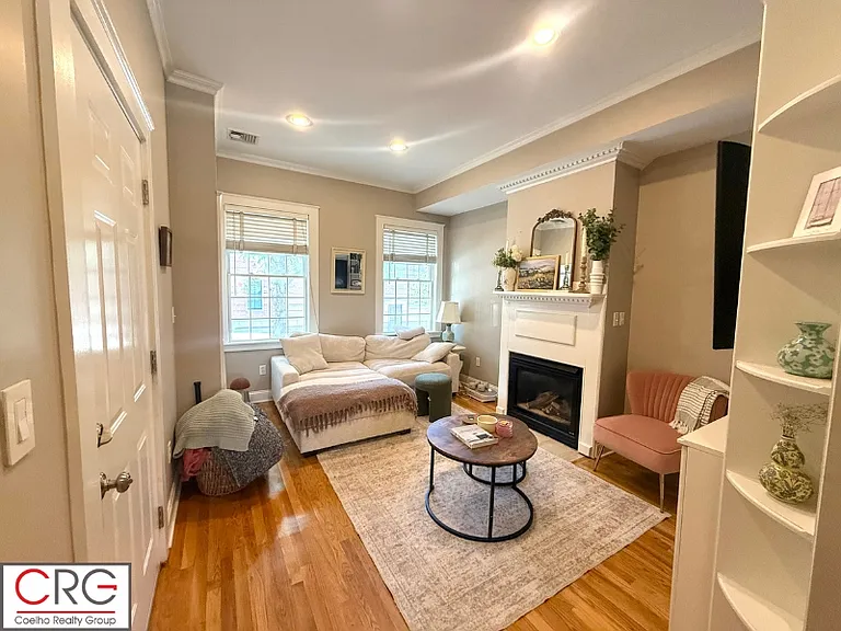 383 Bunker Hill St #1 — Photo 2