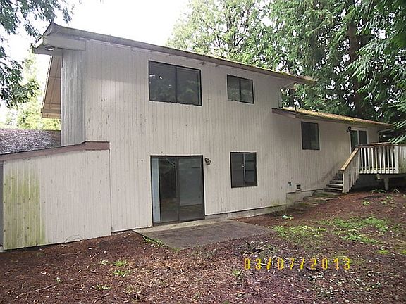 2nd image of 3501 NE Arrowhead Dr