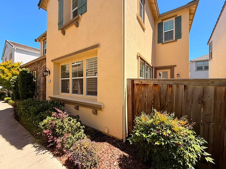 174 Colner Cir — Photo 35