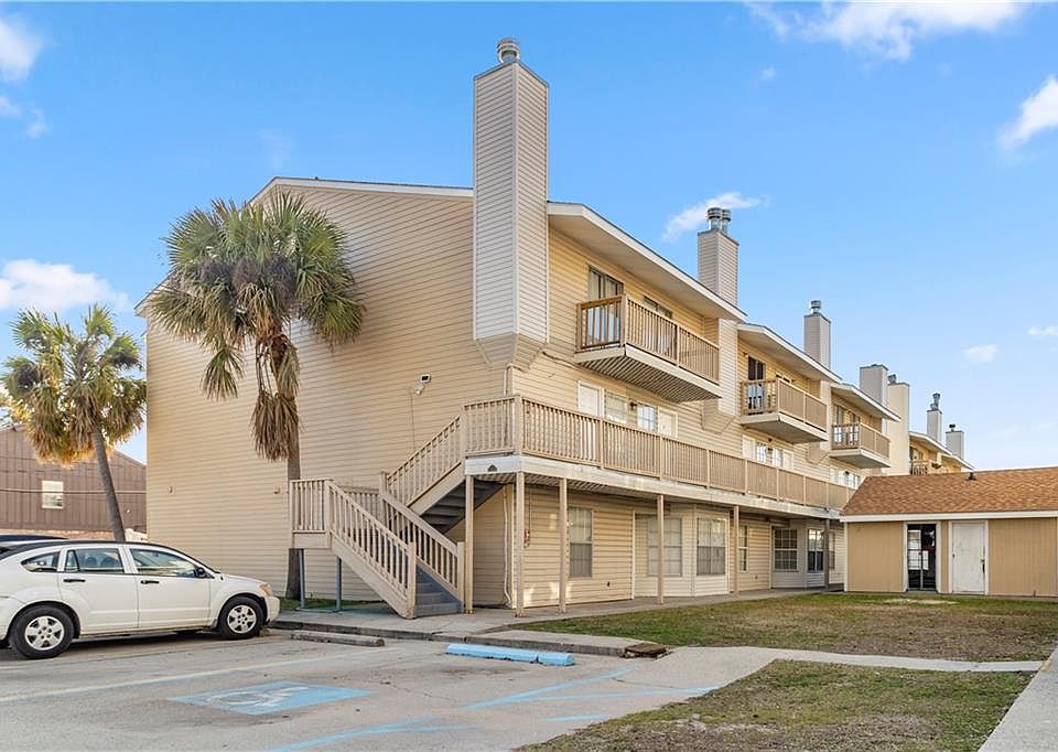 1st image of 901 Sunset Blvd APT A13
