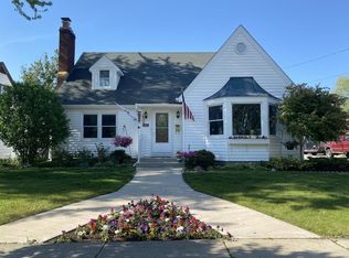 510 E Main St, Waterford, WI 53185