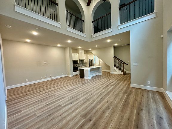 5th image of 5134 Galahad Ct