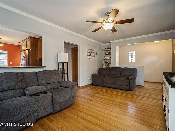 5th image of 4122 Deyo Ave
