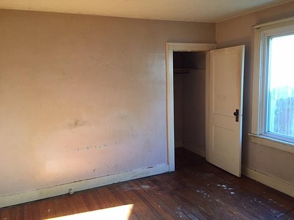 3rd image of 241 S 2nd St