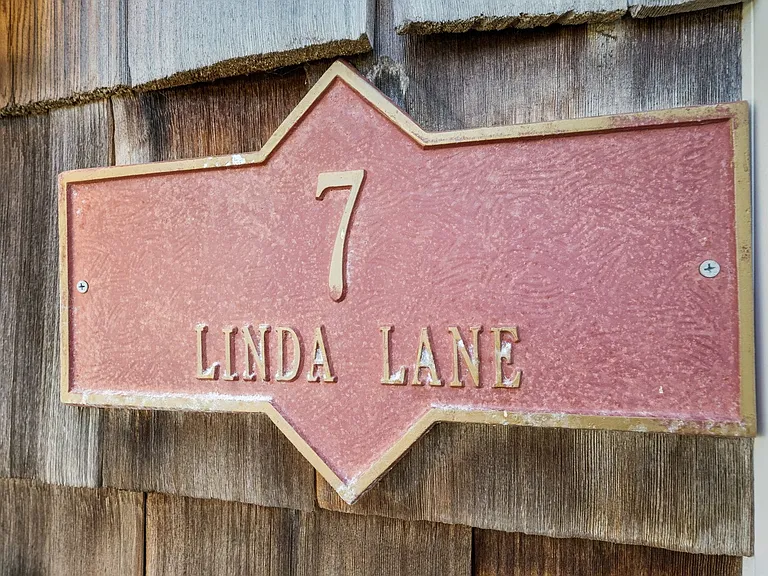 7 Linda Ln — Photo 37