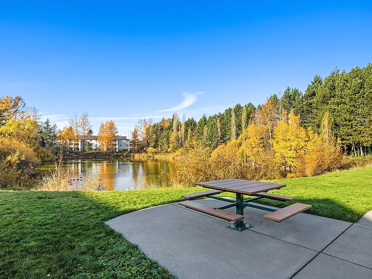 The Lake Apartments — Photo 9