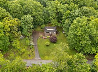 152 Log Cabin Rd, Tarentum, PA 15084