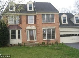 1509 Snowflake Ct, Herndon, VA 20170