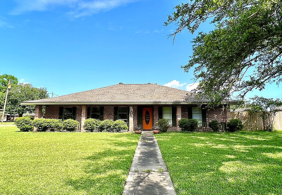 1st image of 314 University Dr