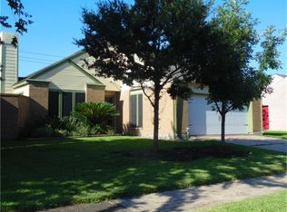 8223 Misty Ridge Ln, Houston, TX 77071