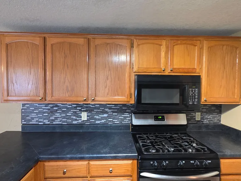 621 Stoneridge Dr — Photo 18