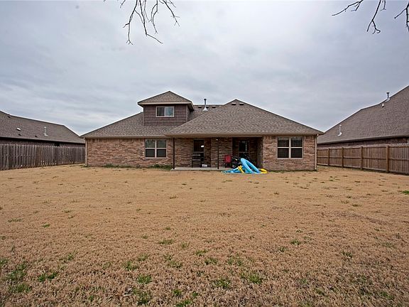 2nd image of 2722 Vanike Dr