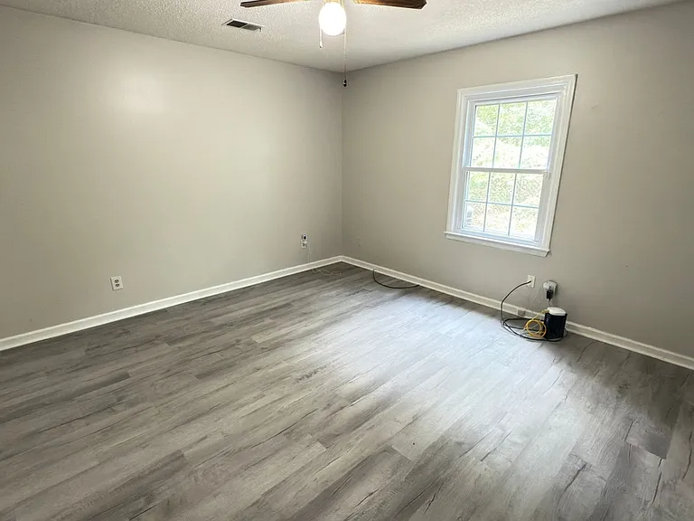 210 Cuddles Ct — Photo 15