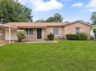 5229 Ira St, Haltom City, TX 76117