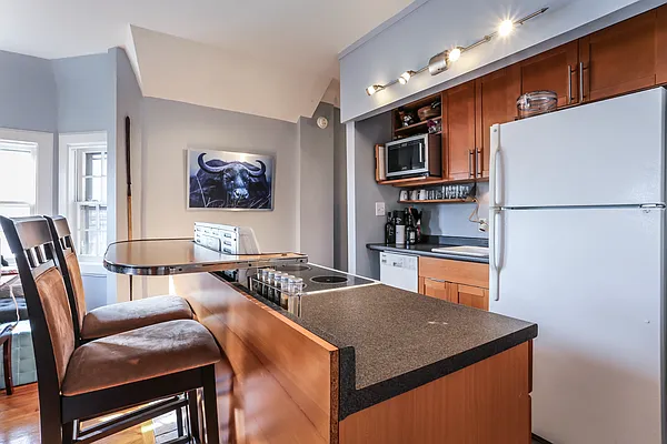 Sold by Terrace Sotheby's International Realty | media 37