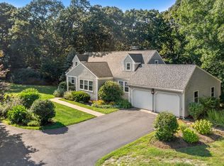 25 Crowell Rd, Sagamore Beach, MA 02562