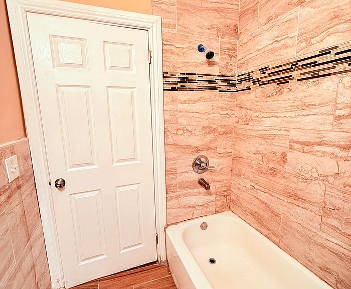 2488 Woodmere St — Photo 10