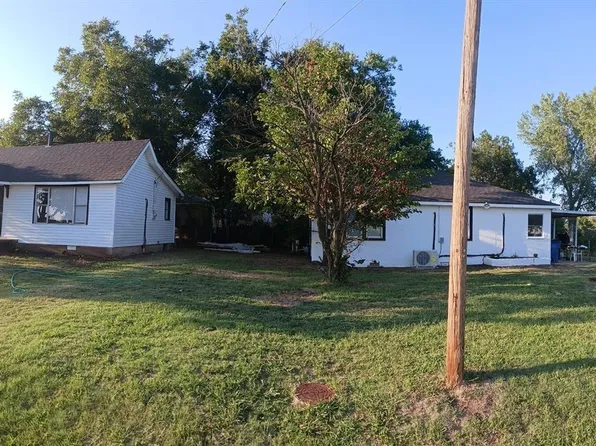 1216 W Ash St, El Reno, OK 73036