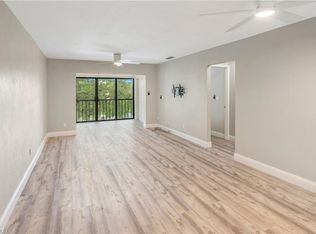 228 Fox Glen Dr APT 3310, Naples, FL 34104