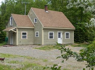 679 Mount Ephraim Rd, Searsport, ME 04974