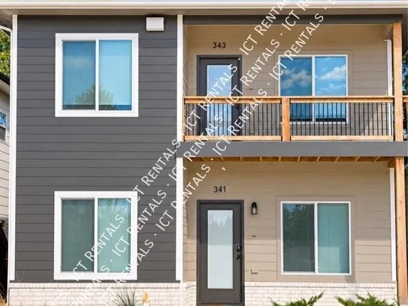 343 Turnpike Rd, Andover, KS