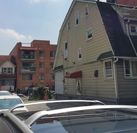 2nd image of 112 13/15 39th Ave