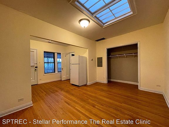 5th image of 1029 Lake St APT B