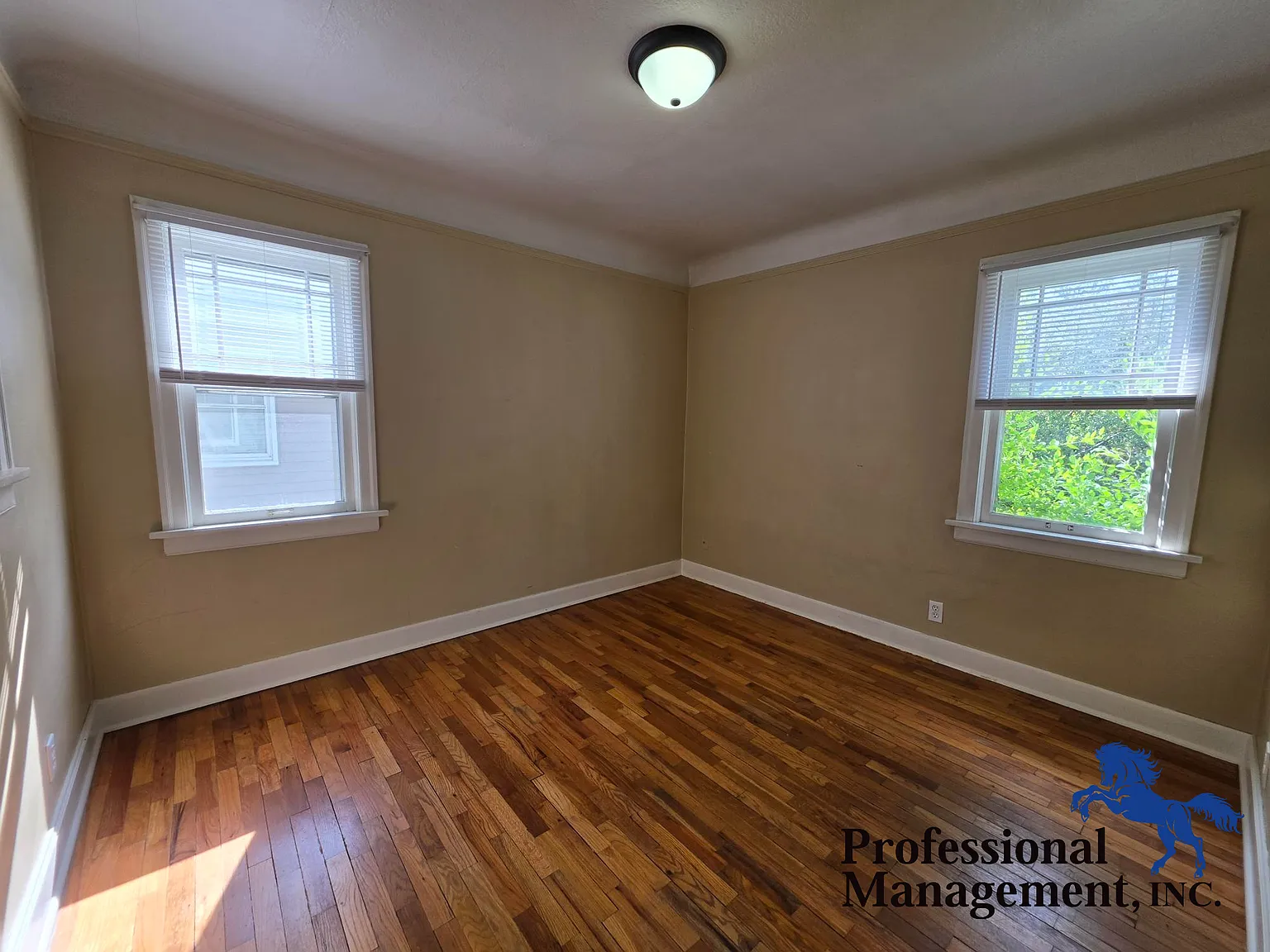 2 bed, 1152 sqft, $995 — Photo 4