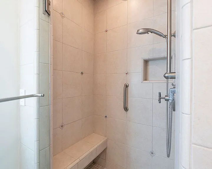 3605 Crest Dr — Photo 21