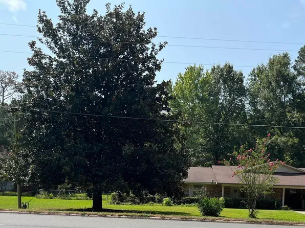 711 Bill Clinton Dr, Hope, AR 71801