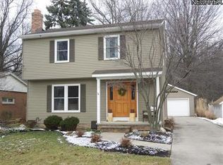 5909 Chestnut Rd, Independence, OH 44131