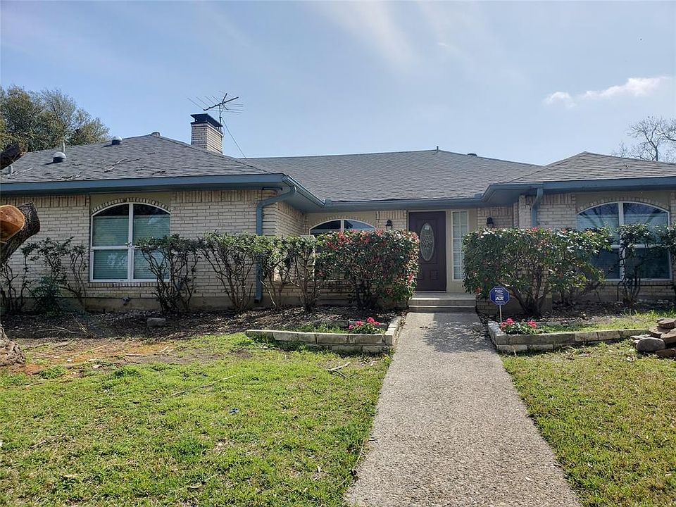 1st image of 2304 Meadow Creek Dr