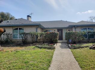 2304 Meadow Creek Dr, Carrollton, TX 75006