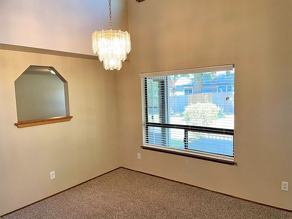 4th image of 8117 198th Avenue Ct E
