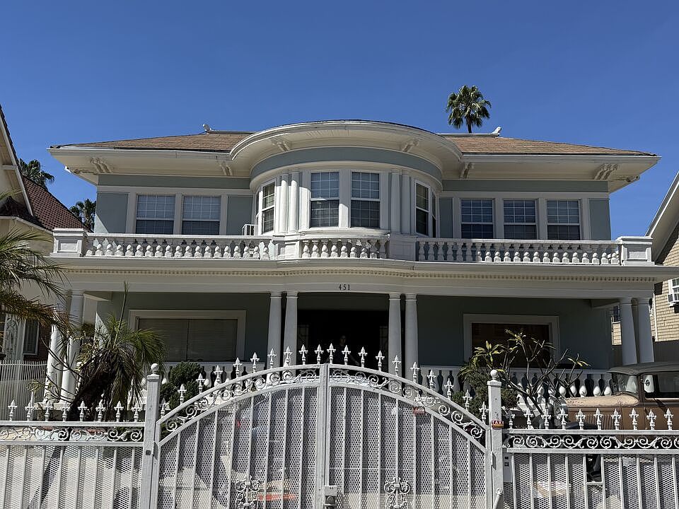 2nd image of 451 S Serrano Ave