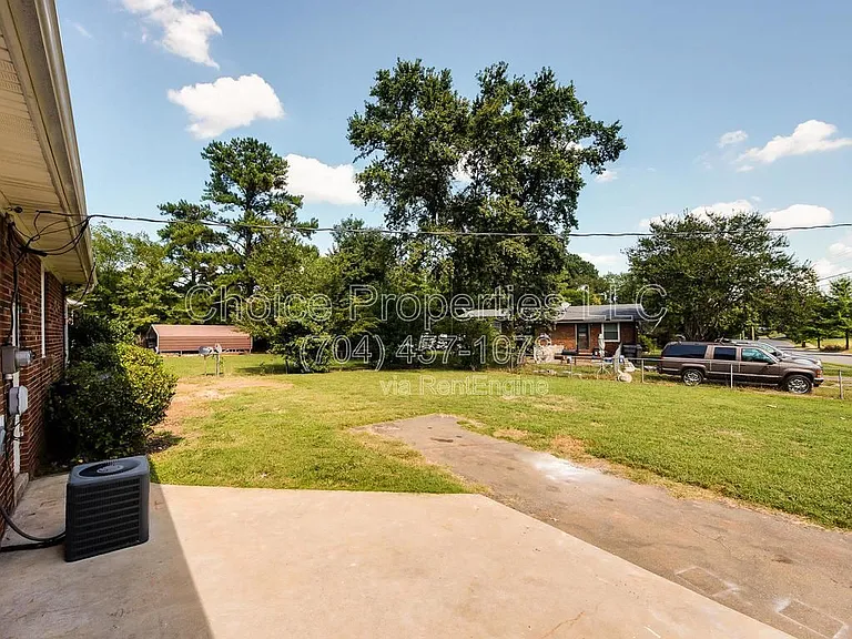 6827 Woodstream Dr — Photo 16